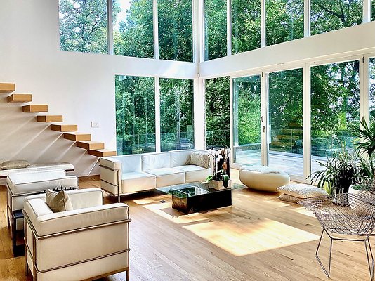 5A860D04-5213-4CD0-AE44-D80BD61261A4