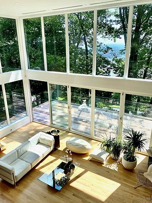 334E337C-DD12-41BA-AADA-2E6D1FF1FFDA