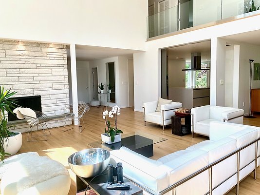 C3FA42C2-4CBF-4A0A-993E-90BD6F6B9FC1