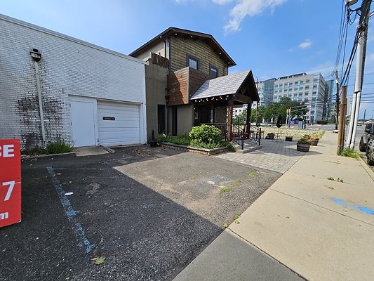 160537 resize 160537 resize